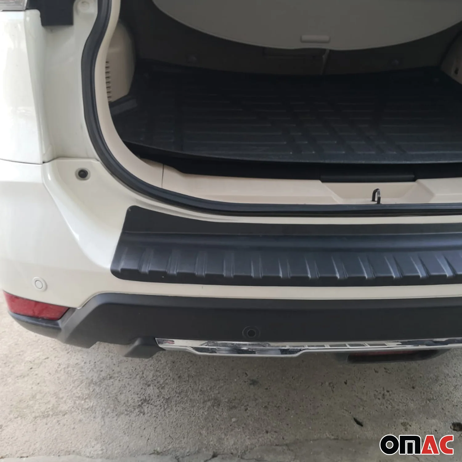 Ladekantenschutz für Nissan X-Trail III T32 2017-21 Facelift Acryl matt schwarz - Image 5