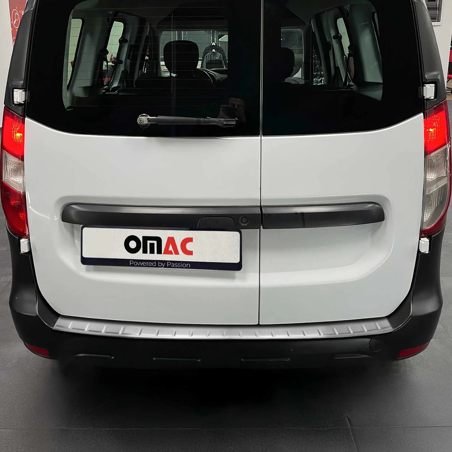 Ladekantenschutz für Renault Express 2021-2026 Edelstahl Dunkel Chrom gebürstet