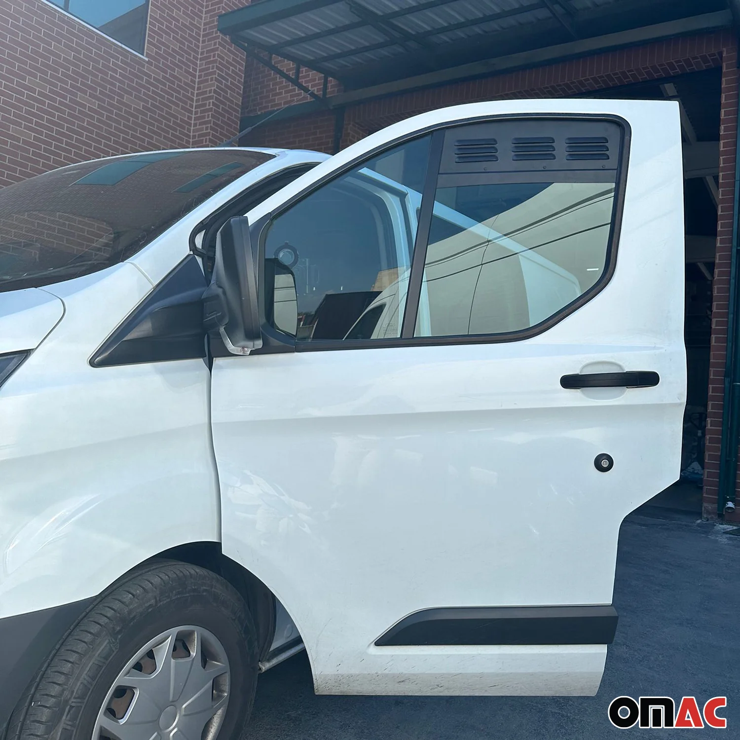 Lüftungsgitter Be & Entlüftung für Ford Tourneo Custom 2013-2024 Alu Schwarz 2x - Image 10