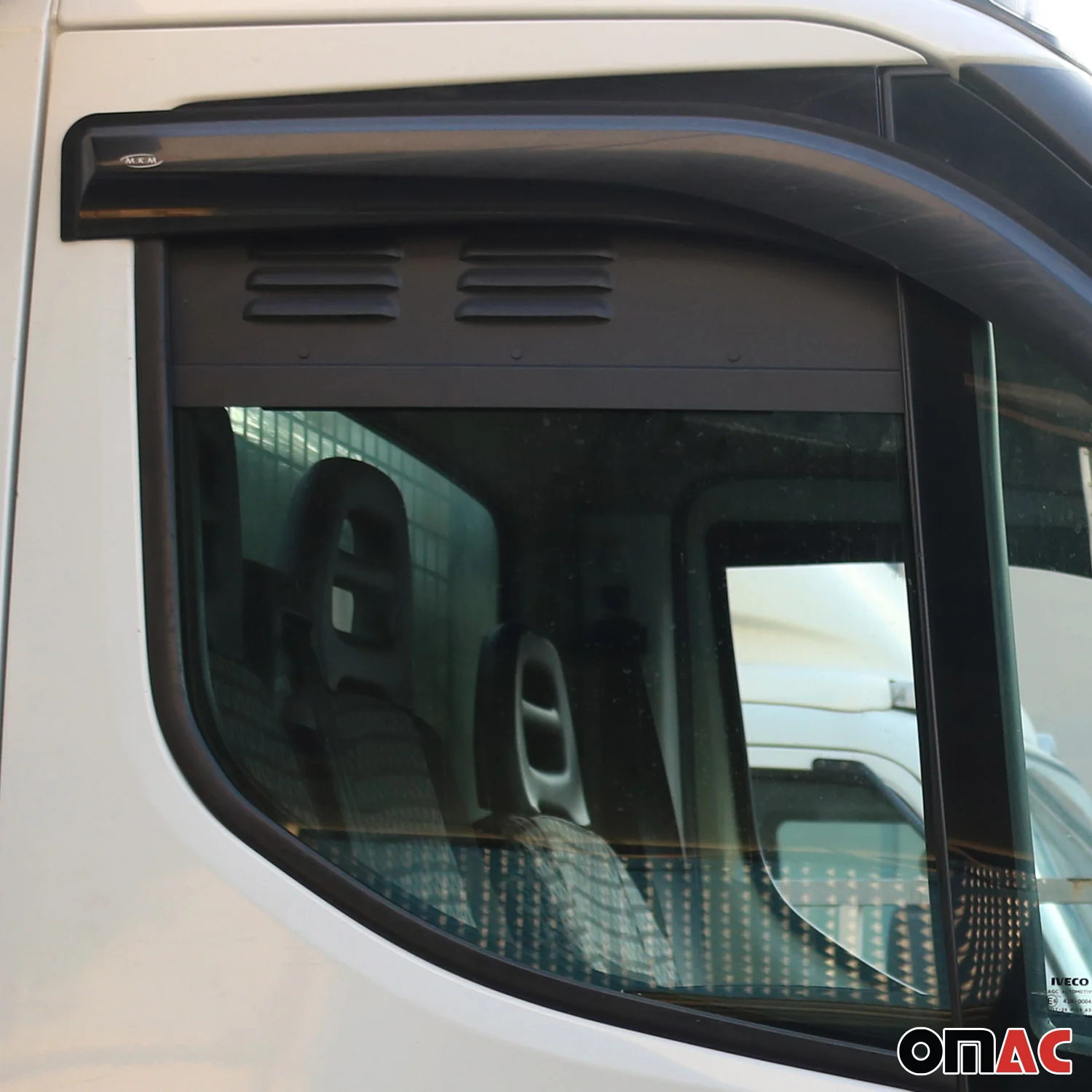 Lüftungsgitter Be & Entlüftung für Iveco Daily 2014-2026 Aluminium Schwarz 2tlg - Image 2