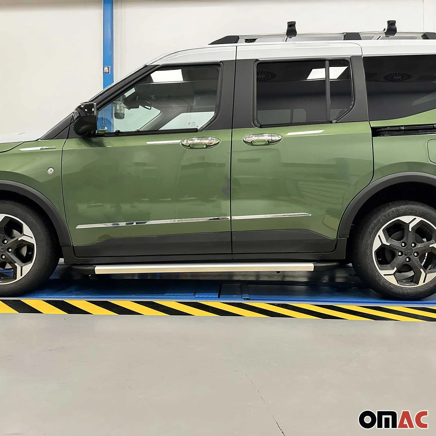 Seitentürleiste Türleiste Türschutz für Ford Tourneo Courier 2023-2026 Edelstahl - Image 3