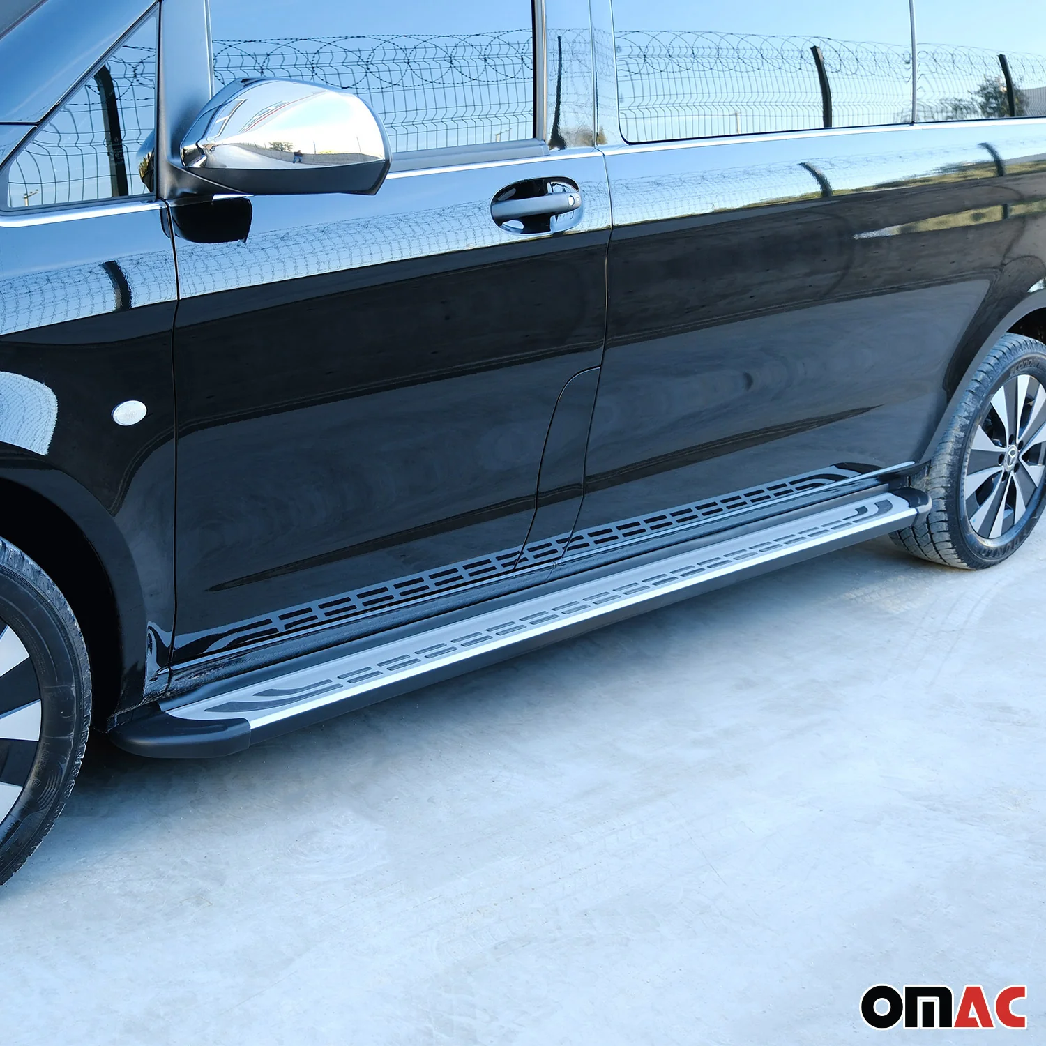 Trittbretter Seitenschweller Seitenbretter für Dacia Duster 2010-18 Schwarz Alu - Image 11