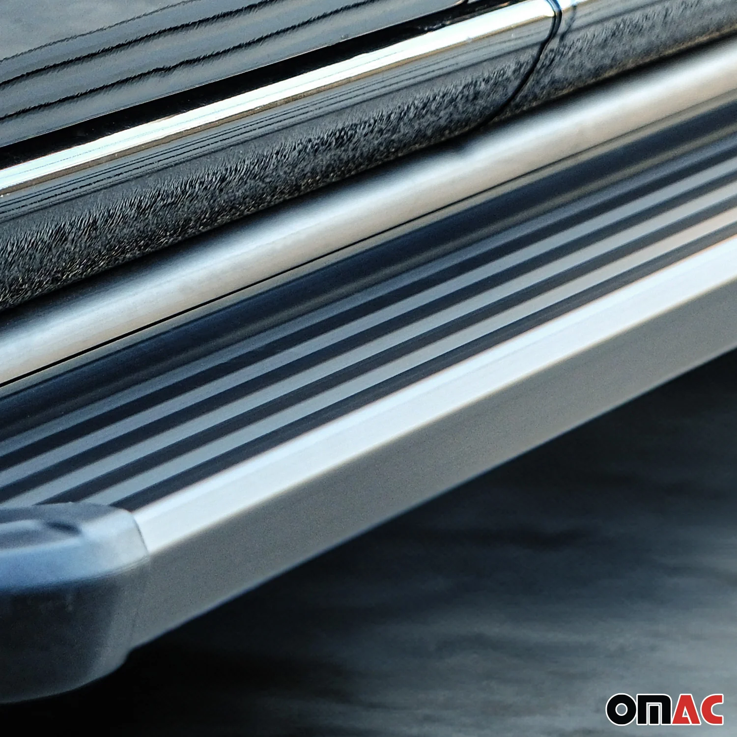 Seitenschweller Trittbretter Schweller für Opel Vivaro 2001-2014 L2 Alu Schwarz - Image 9